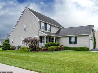 721 W Glenview Dr, West Grove, PA 19390