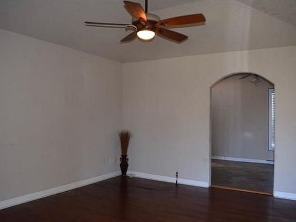 5th image of 1301 Kirkwood St