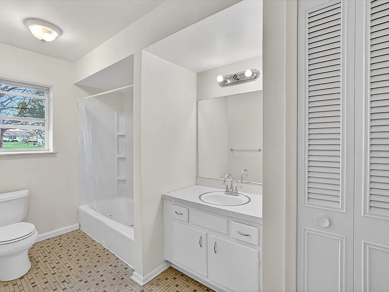 3502 Ridgecliffe Dr #2 — Photo 11