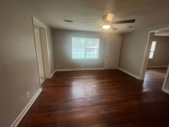 3rd image of 112 Adams St