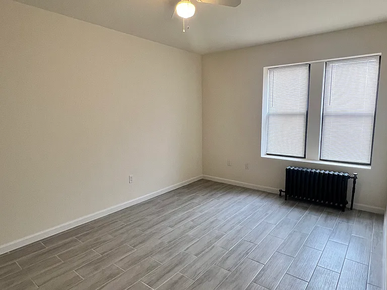 40 Lenox Ave — Photo 17