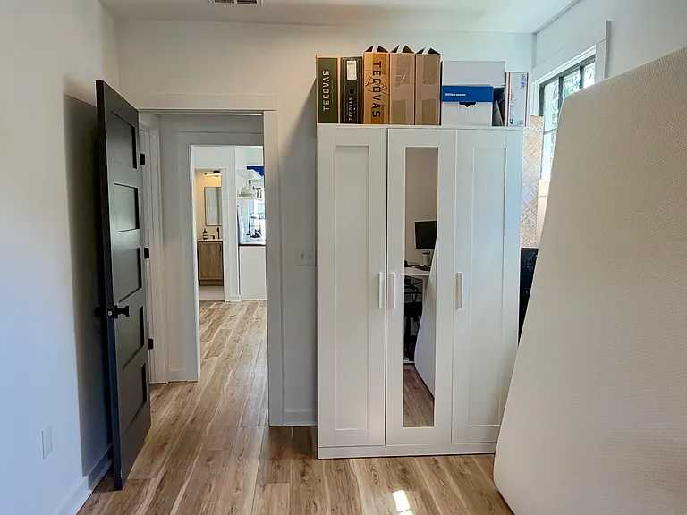 2nd bedroom. Wardrobe included