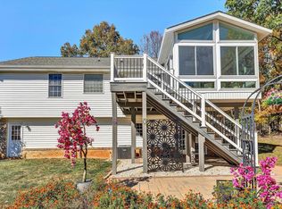 1204 Jewel Trl, Moneta, VA 24121