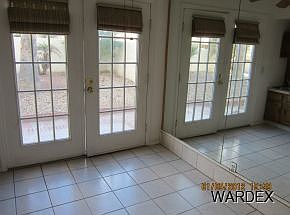 4th image of 85 Acoma Blvd N #4