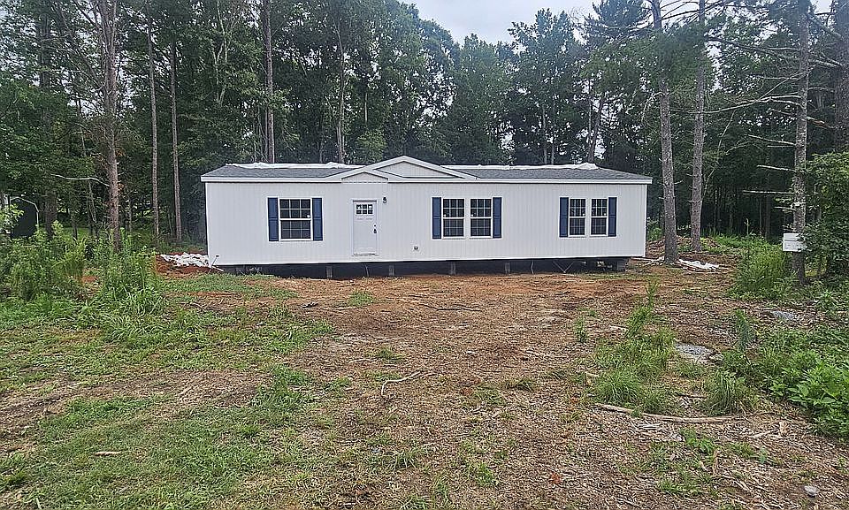 1st image of 137 Boxwood Ln