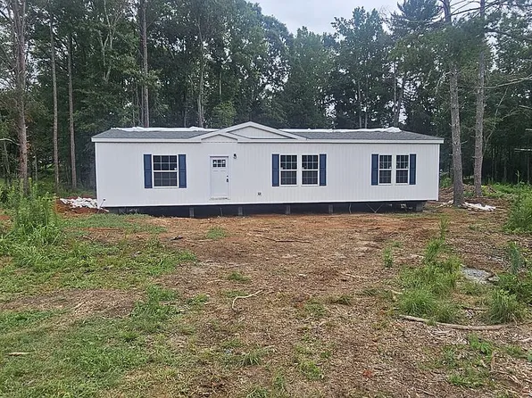 137 Boxwood Ln, Forest City, NC 28043