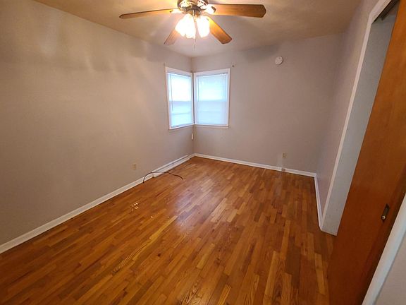 4th image of 2308 Wall St