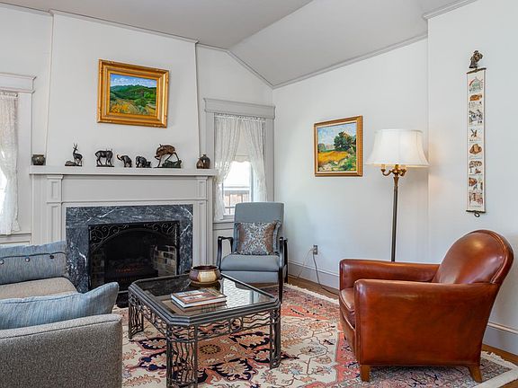 5th image of 1341 De Soto Ave