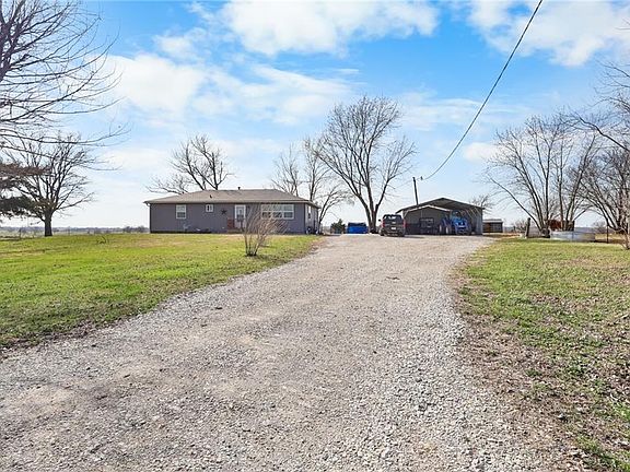 2nd image of 38080 Osawatomie Rd