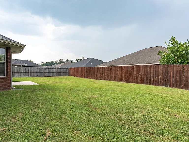 4599 Belvedere Cir — Photo 27
