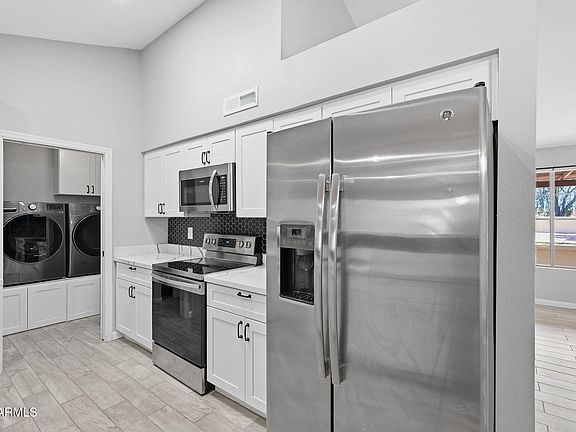 3rd image of 6026 W JUNIPER Avenue