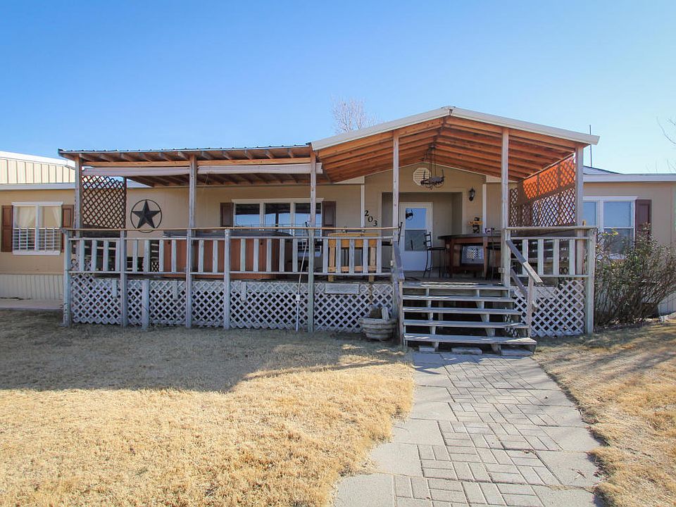 1st image of 203 Canyon Creek Dr