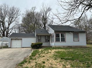 8112 Grand Ave, Kansas City, MO 64114