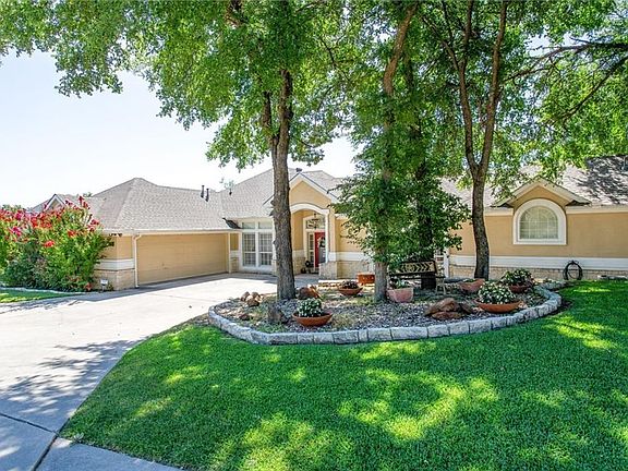 2nd image of 1509 Mission Hills Ln