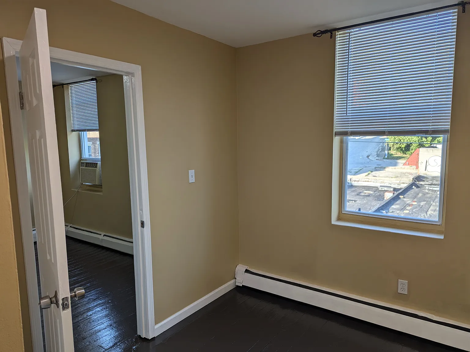 2 bed, 750 sqft, $1,250 — Photo 3