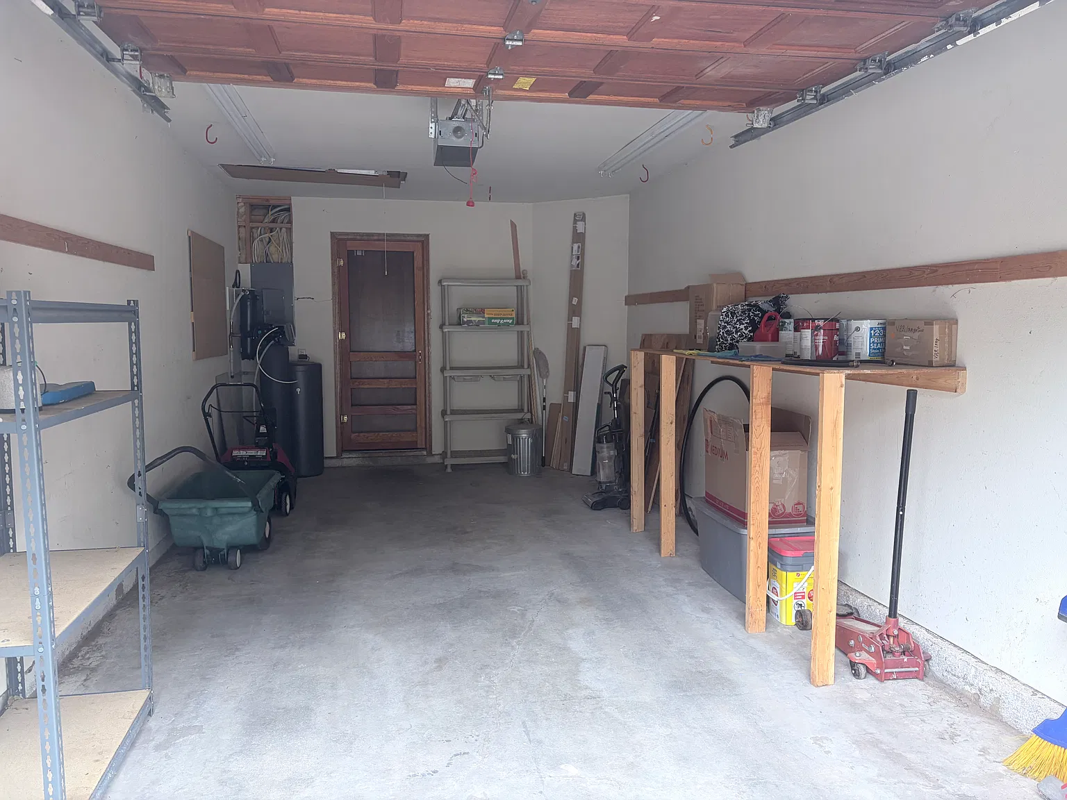 3 bed, 2100 sqft, $2,900 — Photo 4