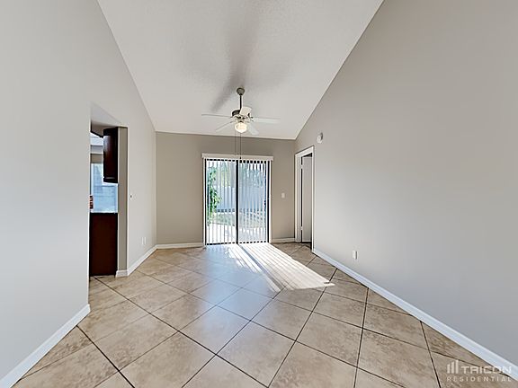 5th image of 4106 Yellowwood Dr
