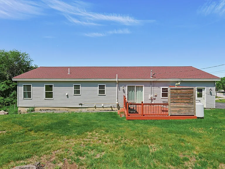 72 Frost Hill Ave — Photo 4