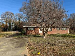 106 Keloy St, Spartanburg, SC 29301