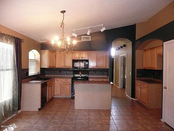 5th image of 15292 W Melissa Ln