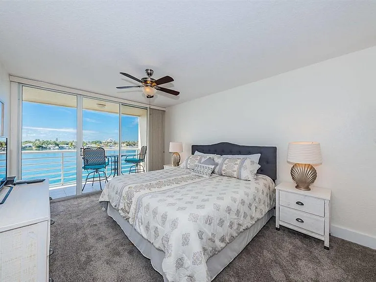 6083 Bahia Del Mar Cir #460 — Photo 11