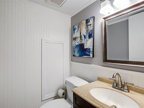 5th image of 120 Biscayne Dr NW APT A2