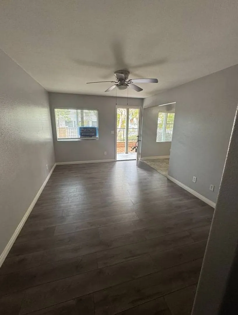 One Bedroom, One Bath Modern Condo in Private Gated Complex — Photo 4