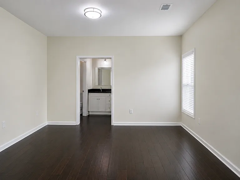 103A Looper St — Photo 12