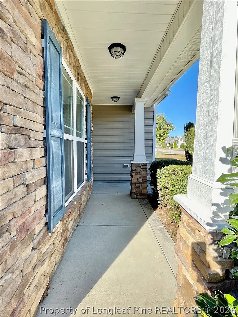 3 bed, 2.5 bath, 2530 sqft, $2,000 — Photo 4