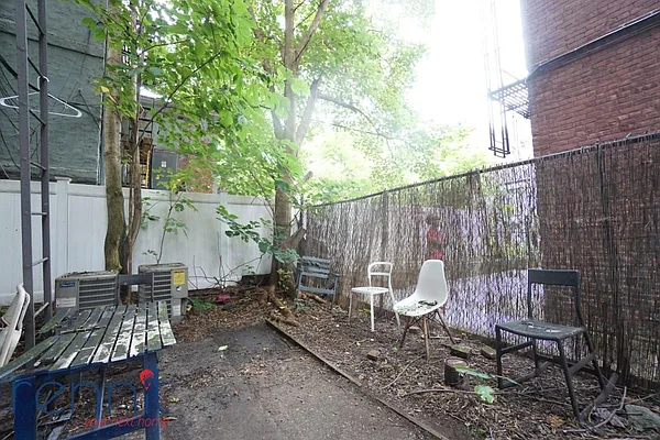 Rented by Rennit Inc. | media 12