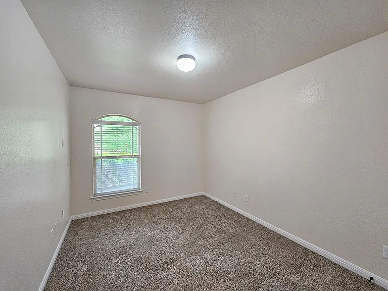 304 W Libra Dr — Photo 20