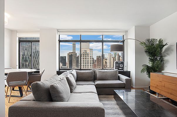 1st image of 400 E 70th St APT 2901