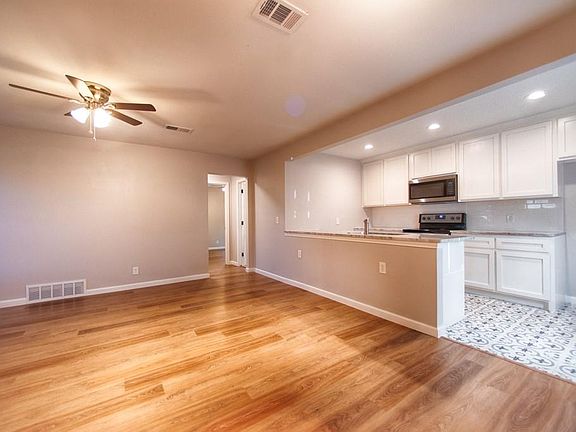 4th image of 316 Chandler Dr