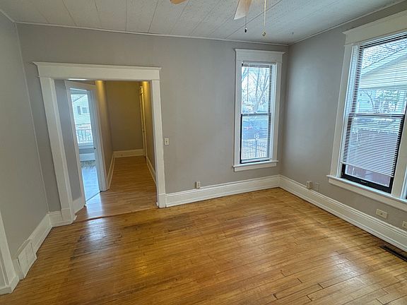 3rd image of 2504 15th Ave S #1