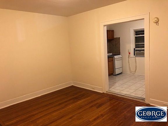 3rd image of 3930 214th Pl APT 3