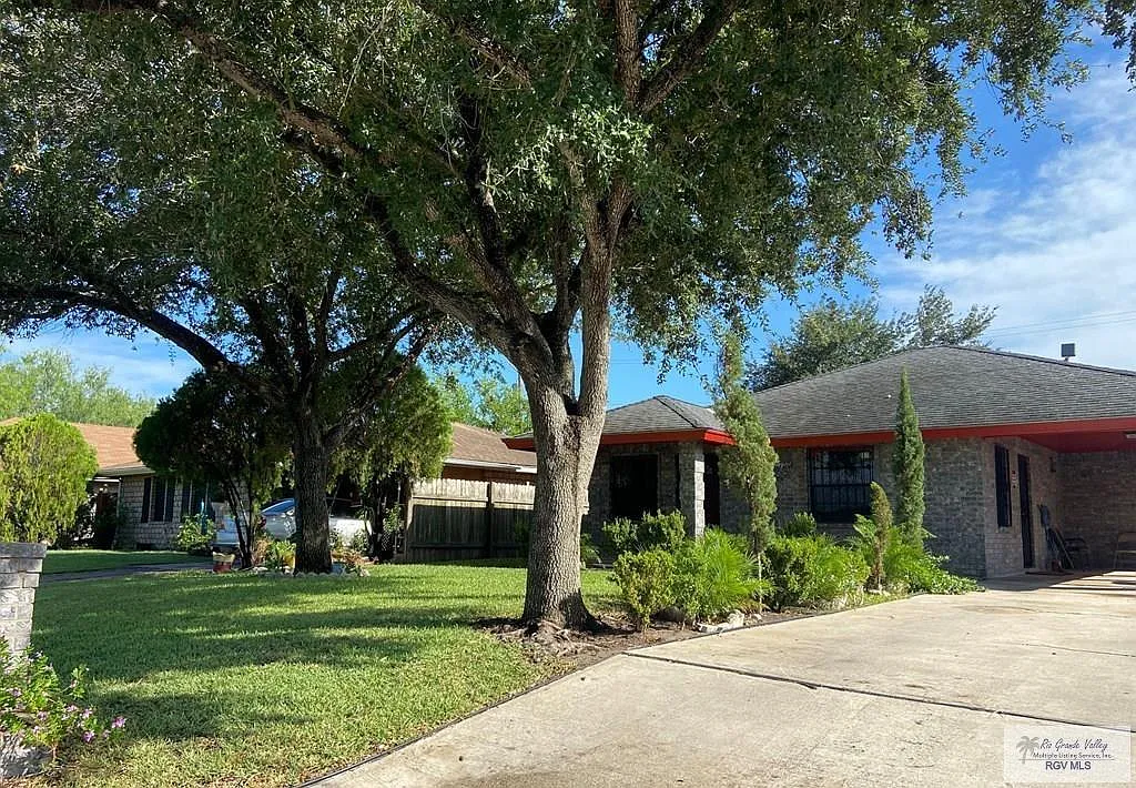 3 bed, 2.0 bath, 1031 sqft, $1,500 — Photo 2