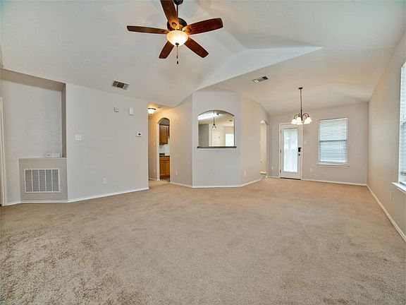 5th image of 3928 Wensledale Dr
