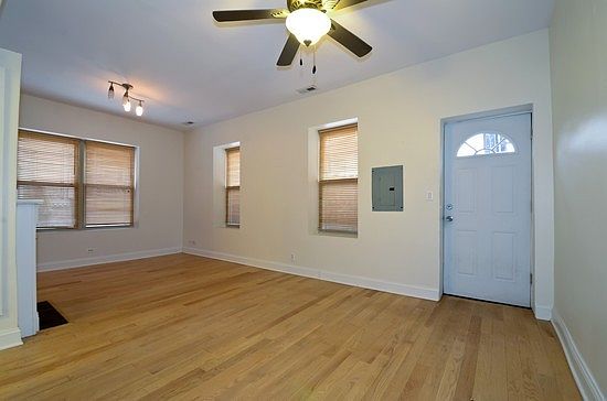 2nd image of 2636 W Cortland St
