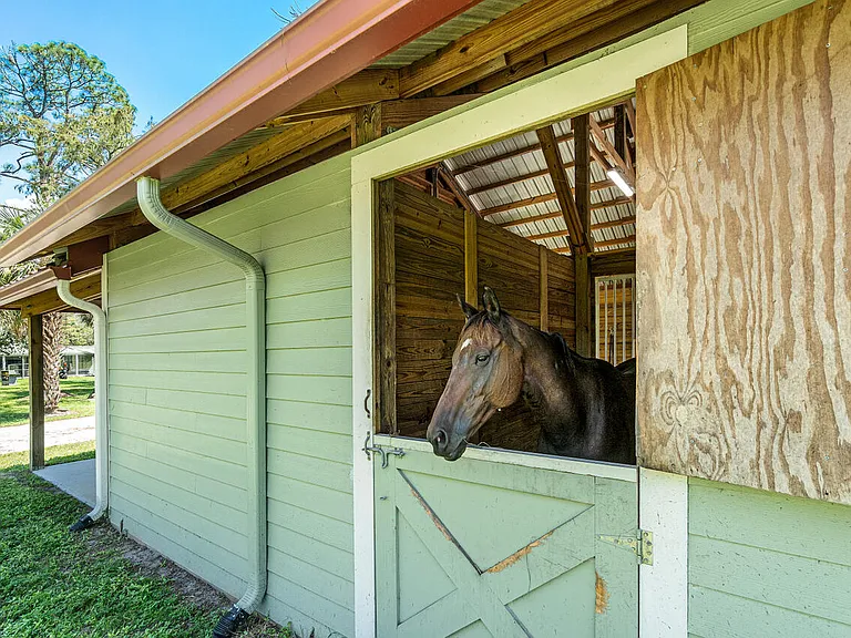 1835 Stallion Dr #STALLS — Photo 24