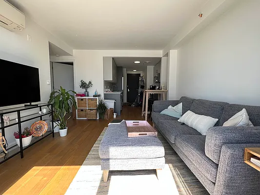 Rented by Rumah Realty Inc | media 6