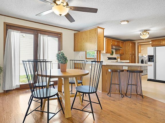 5th image of 4387 Crescent Rd