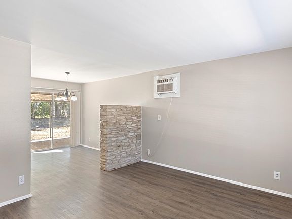 4th image of 6018 Shoreview Pl