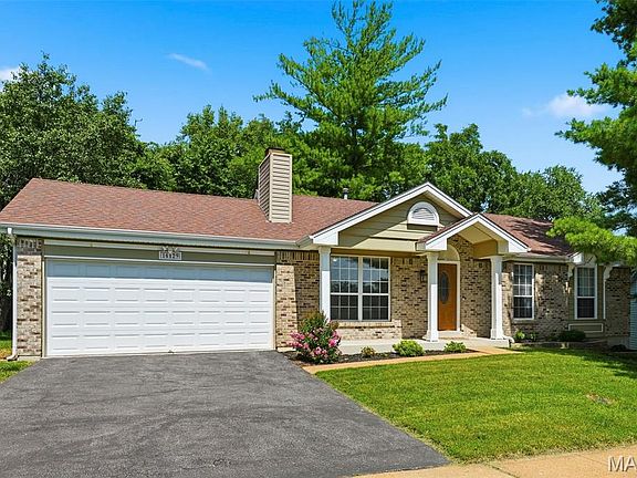 2nd image of 16129 Castlerea Blvd