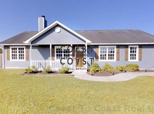 105 Foxtrail Dr, Hubert, NC 28539