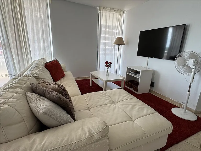 5161 Collins Ave #1104 — Photo 10