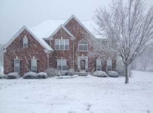 300 Leahy Mill Ct, Matthews, NC 28104