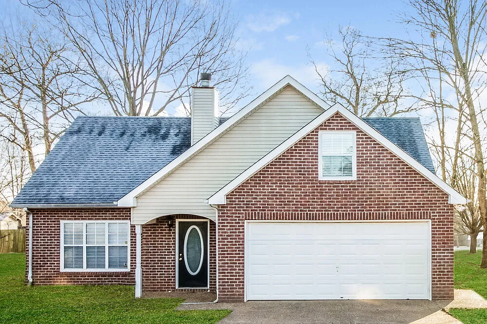 3 bed, 2.5 bath, 1856 sqft, $2,195 — Photo 1