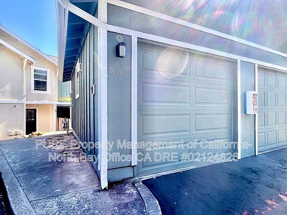 2nd image of 904 Pepperwood Ln