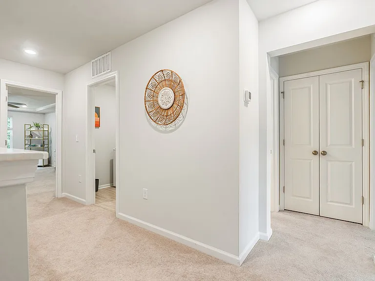 185 Millenium Dr — Photo 19