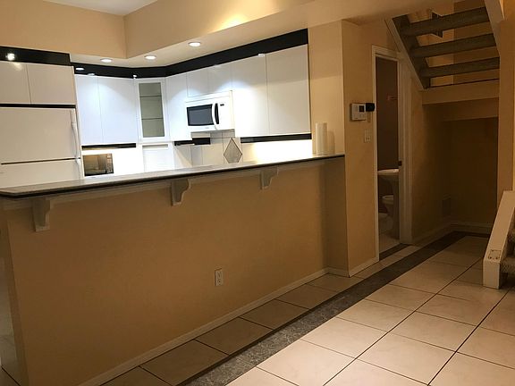 3rd image of 112 83rd Ave NW #112